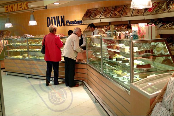 Divan Patisserie