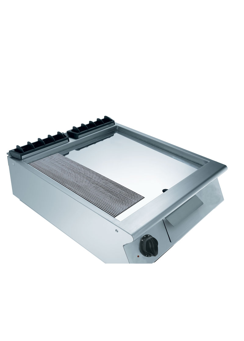 700 Serisi 2/3 Düz 1/3 Oluklu Pleytli Elektrikli Izgara - 60x73x25 cm - FT76EMCST